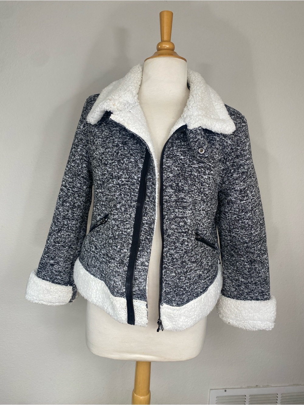 Ookie & Lala Womens Black White Faux Shearling Jacket Size Medium Cabincore